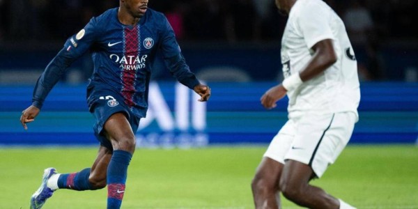 一场1-0让法甲霸主取得两连胜，法比安破门，9000万锋霸点球罚丢