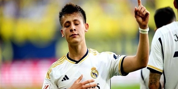 6000万欧！皇马改造19岁新星打中场，快速增重出战欧冠风险几何？