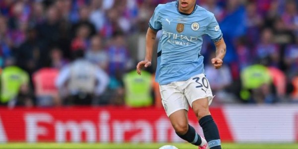 世体：尽管收到欧足联的限制，赫罗纳仍有信心从曼城租借球员