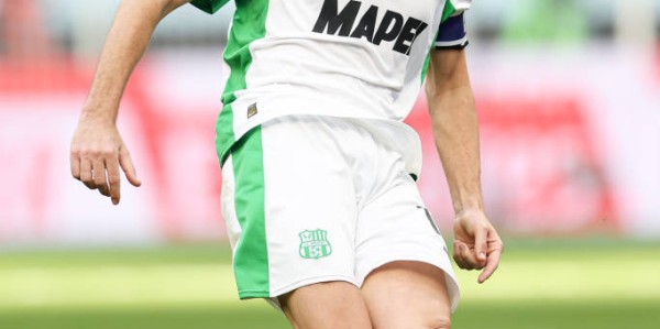 恩昆库5分钟梅开二度！意甲官方幽默致敬：气球庆祝图引发热议