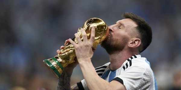 媒体报道梅西是唯一获得五种大荣耀的球员！但这甚至是在矮化他！