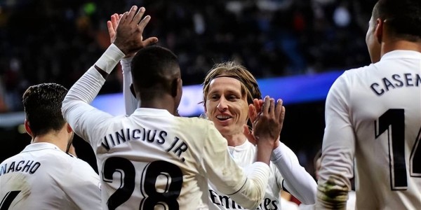 维尼修斯·儒尼奥尔将以世界纪录身价告别皇家马德里