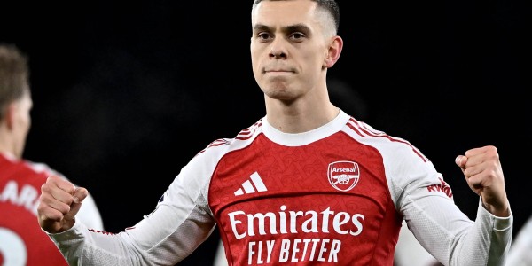 （外代二线）足球——英超联赛：阿森纳胜维拉(2)