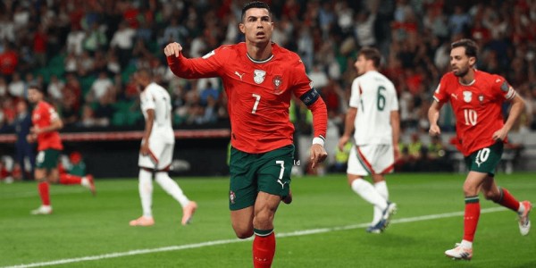 C罗梅开二度造足坛神迹！利物浦核心传射+绝平，匈牙利2-2葡萄牙