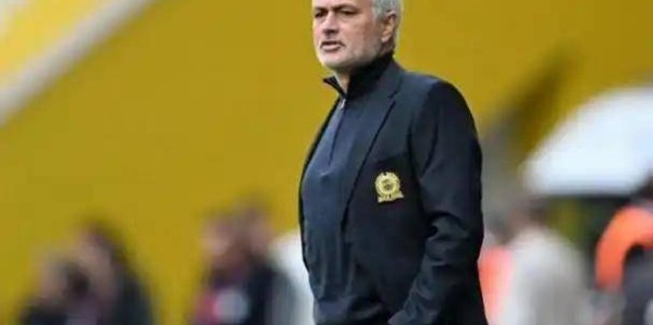 震惊！10亿身价遭血洗，穆帅20天后能再灭皇马吗？