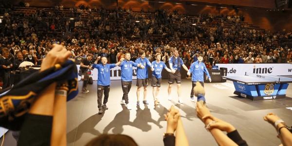 德甲焦点战，萨尔布吕肯主场险胜“领头羊”，德国inne联动本土俱乐部开展球迷互动